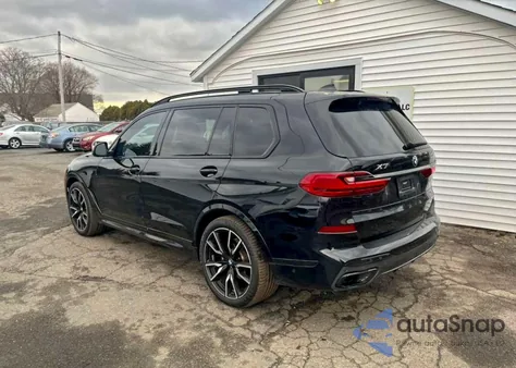 2021 BMW X7 xDrive40I z USA, uszkodzony, nr VIN 5UXCW2C09M9E23892